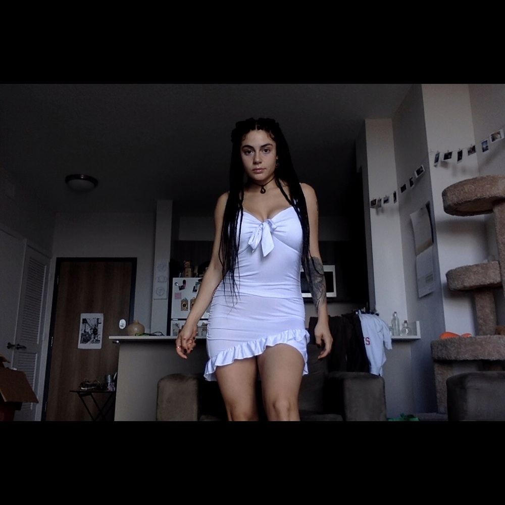 White dress new never worn